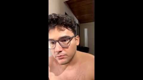 Snapshot of vito_ferrero chatting on October 11, 9:24 am Vito Ferrer online show from October 11, 9:24 am