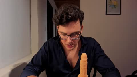 Vito Ferrer online show from October 21, 10:12 pm