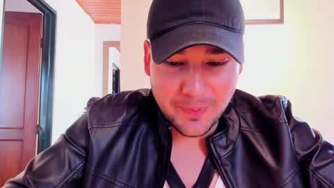 Snapshot of vito_ferrero chatting on January 14, 2:43 pm Vito Ferrer online show from January 14, 2:43 pm