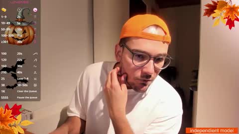 Snapshot of vito_ferrero chatting on October 2, 11:20 pm Vito Ferrer online show from October 2, 11:20 pm