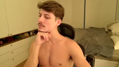 vitoraugustoxxx online show from April 27, 2:35 pm