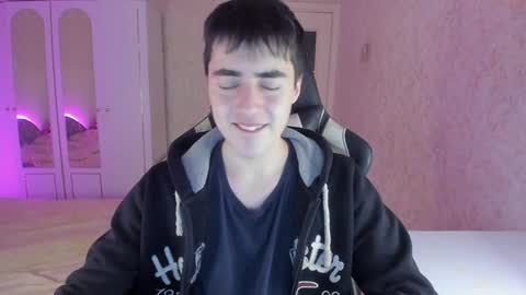 Snapshot of vlad1605 chatting on January 14, 2:43 pm Martin online show from January 14, 2:43 pm
