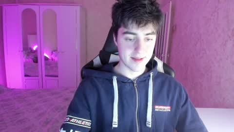 Snapshot of vlad1605 chatting on February 13, 1:50 am Martin online show from February 13, 1:50 am