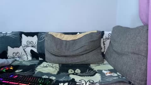 Vlad Dinovich online show from April 16, 9:39 pm