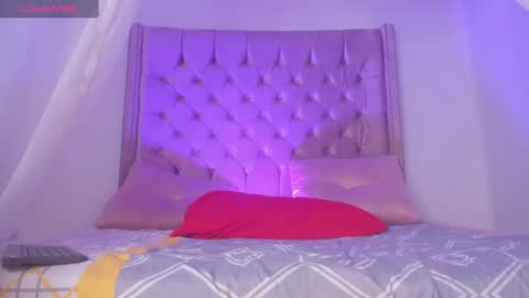 Snapshot of vynny_blacke_ chatting on September 21, 11:49 pm Vynny Blacke online show from September 21, 11:49 pm