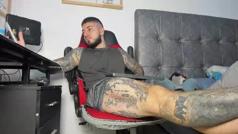 vyxen_ online show from March 14, 11:34 pm