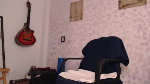 Snapshot of wake_and_bakee chatting on September 25, 1:26 am John online show from September 25, 1:26 am