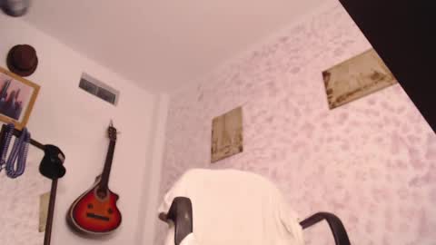 Snapshot of wake_and_bakee chatting on October 8, 12:59 am John online show from October 8, 12:59 am