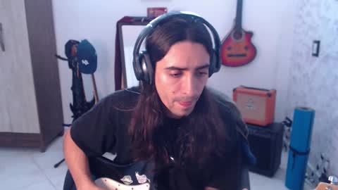 Snapshot of wake_and_bakee chatting on March 3, 4:19 pm John online show from March 3, 4:19 pm