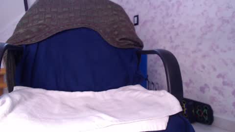 Snapshot of wake_and_bakee chatting on March 10, 9:18 pm John online show from March 10, 9:18 pm