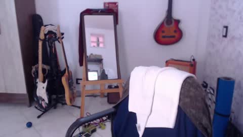Snapshot of wake_and_bakee chatting on February 26, 9:25 pm John online show from February 26, 9:25 pm