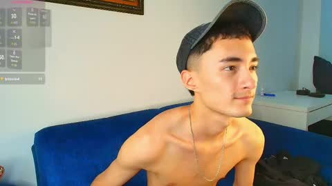 wal jones online show from April 21, 1:42 am