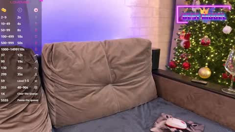 Snapshot of walt_enjoy chatting on January 4, 10:02 pm Walt Enjoy online show from January 4, 10:02 pm