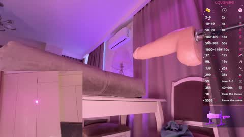 Snapshot of walt_enjoy chatting on February 22, 2:27 pm Walt Enjoy online show from February 22, 2:27 pm