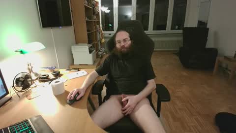 wantsahug online show from February 14, 6:36 pm