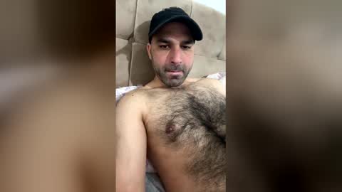 waqasshaukat762 online show from April 18, 7:07 pm