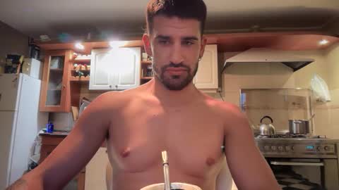 wearetwo online show from February 28, 11:04 pm