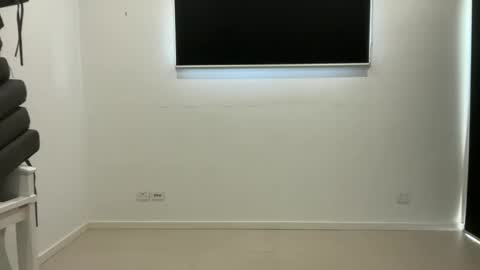 Weapon X online show from November 23, 3:39 am