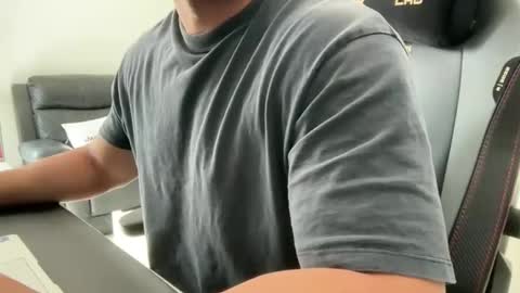 Weapon X online show from November 19, 11:04 pm