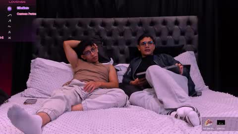 Jhonny Dick  his neighbors. online show from February 27, 1:07 am