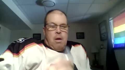westcoasthockeyplayer online show from May 8, 11:38 pm