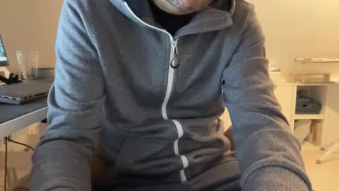 wet_adidasboy online show from September 22, 5:29 am