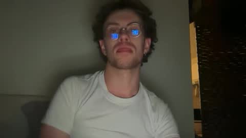 whatthefoot online show from March 14, 1:40 pm