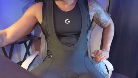 Snapshot of wheleer_green chatting on October 15, 11:29 am Will online show from October 15, 11:29 am