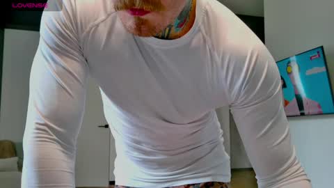 Max online show from April 26, 10:23 am