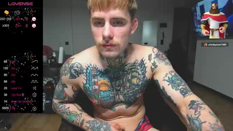 Snapshot of white_king999 chatting on January 20, 3:59 am Max online show from January 20, 3:59 am