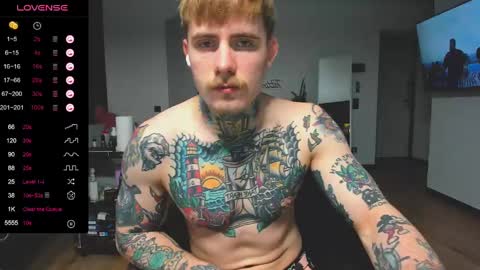 Snapshot of white_king999 chatting on January 8, 7:24 am Max online show from January 8, 7:24 am
