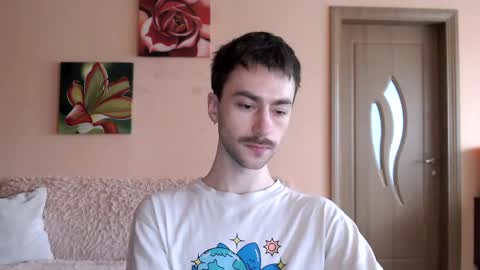 Tom online show from June 8, 1:34 pm