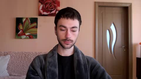 Tom online show from April 27, 9:17 am
