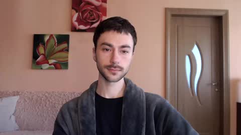 Tom online show from April 25, 1:41 pm