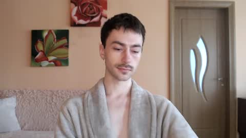 Tom online show from July 11, 1:24 pm