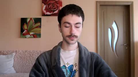 Tom online show from May 5, 11:45 am