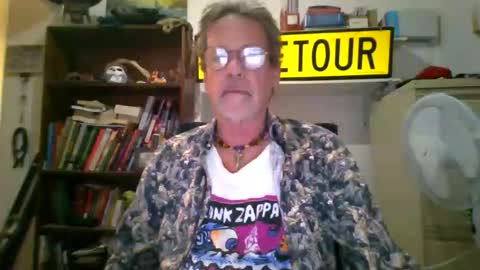 whiteboomer online show from April 24, 9:55 am