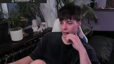 Gus online show from March 5, 8:23 pm