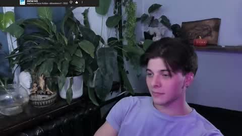 Gus online show from November 11, 9:31 pm