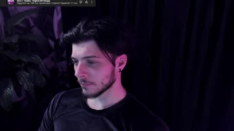 Gus online show from April 22, 9:52 pm