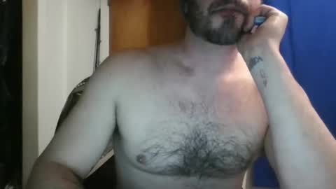 Snapshot of whiteyrm chatting on January 11, 10:40 am whiteyrm online show from January 11, 10:40 am