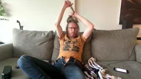 will_sx online show from April 15, 11:59 pm