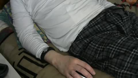 Snapshot of willamyth chatting on December 18, 6:43 am Willamyth online show from December 18, 6:43 am