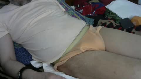 Snapshot of willamyth chatting on February 15, 6:23 am Willamyth online show from February 15, 6:23 am