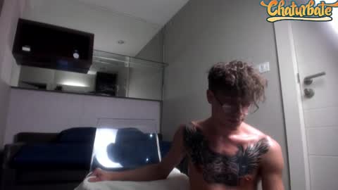 Snapshot of william_henry_a chatting on December 7, 2:46 pm William online show from December 7, 2:46 pm