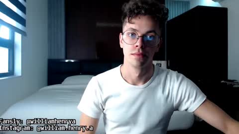 Snapshot of william_henry_a chatting on January 20, 5:59 am William online show from January 20, 5:59 am