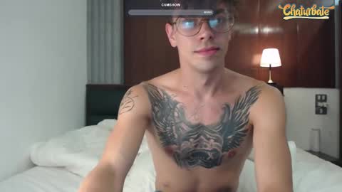Snapshot of william_henry_a chatting on December 30, 2:08 pm William online show from December 30, 2:08 pm