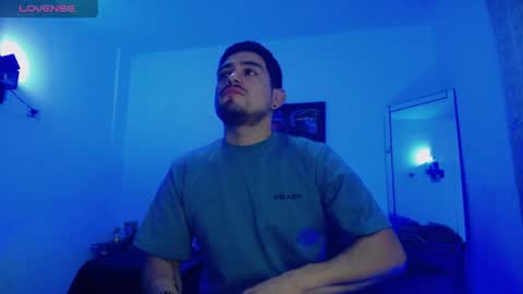 william_steel_ online show from June 5, 11:05 am