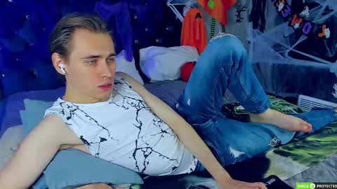 William online show from October 19, 4:06 am