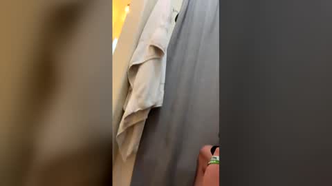 williamg33 online show from December 3, 11:05 am